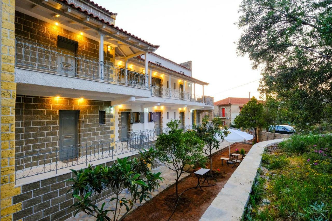 Olympia Zervea Studios With Pool - Apartment 卡德哈米利 外观 照片